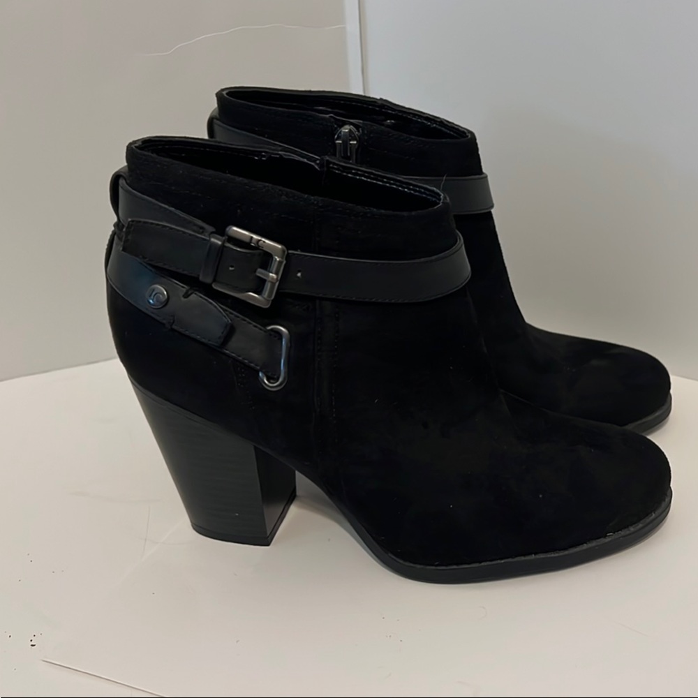 Liz Claiborne Chic Black Suede Heeled Boots